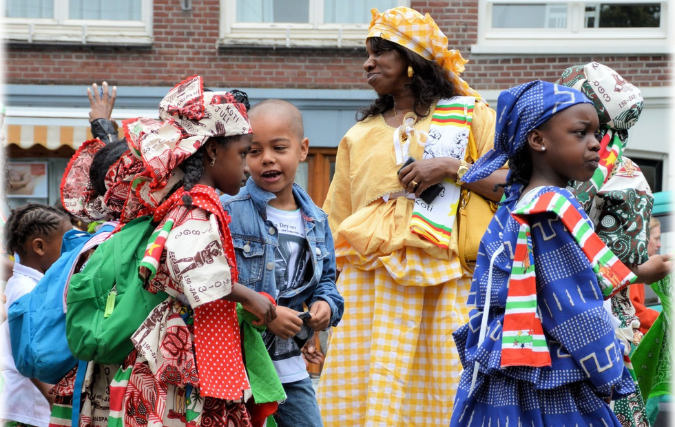 Keti Koti Junior Show; juiste balans en creativiteit in onderwijs over slavernij periode