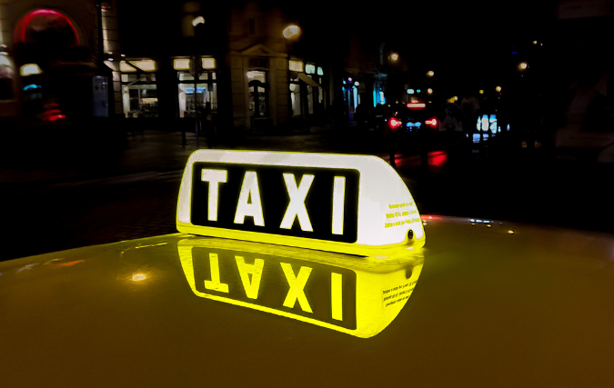 Carrièreswitch naar taxichauffeur: 3 tips voor taxi theorie oefenen